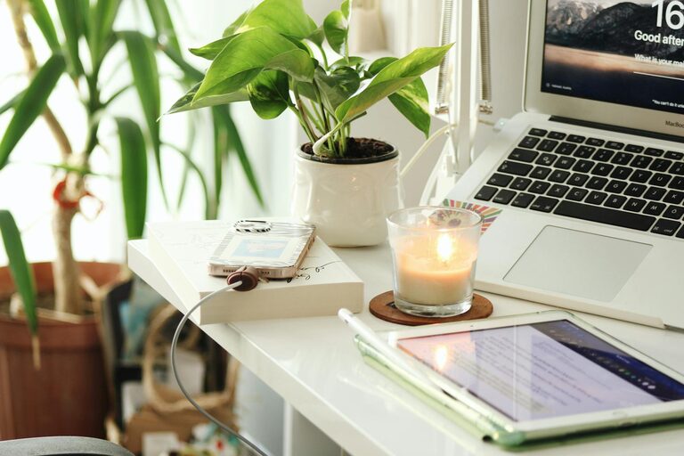 Tips for Creating a Comfortable and Productive Home Office Space